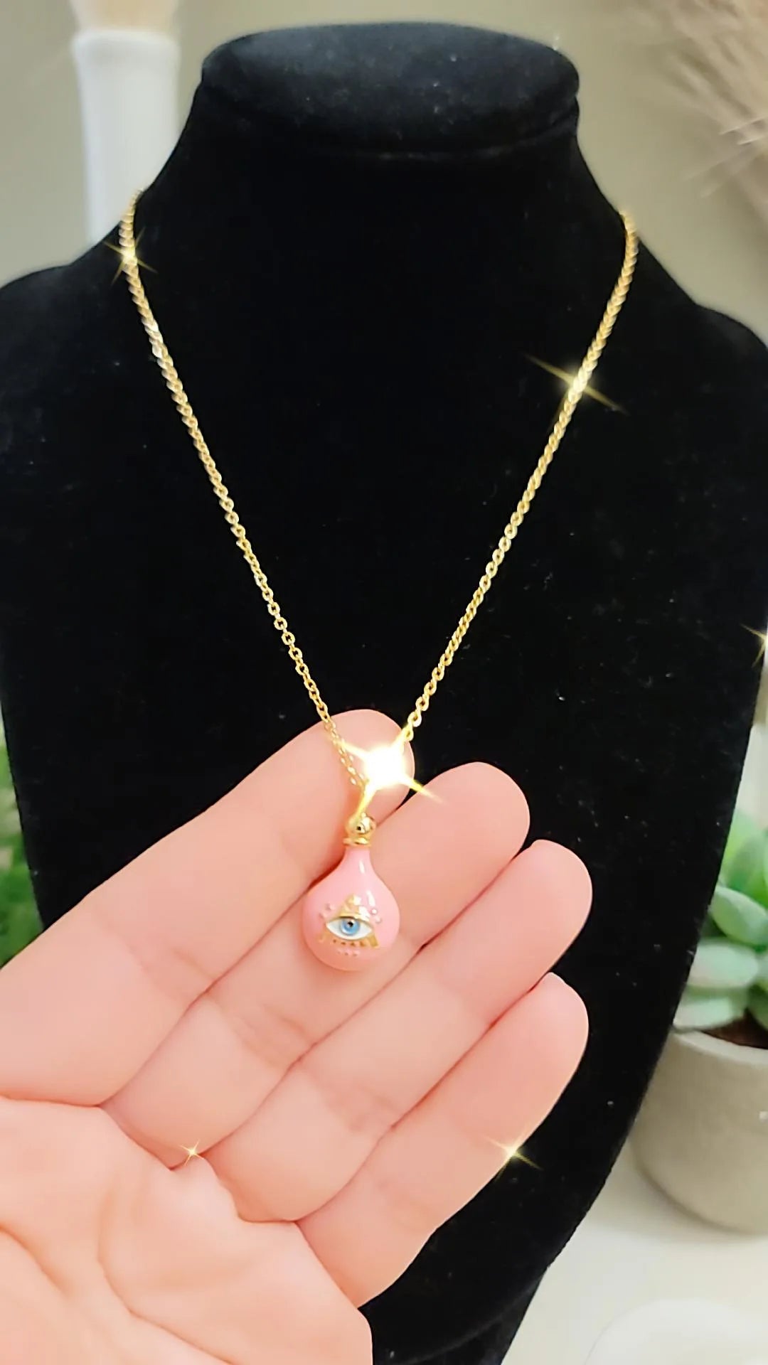 Bombillo evil eyes necklace