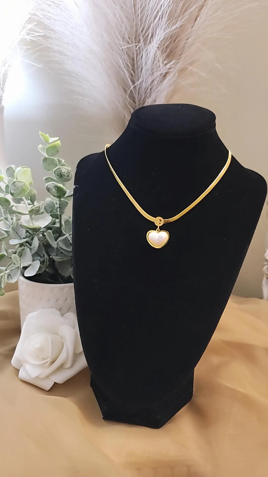 Corazon perla Necklace