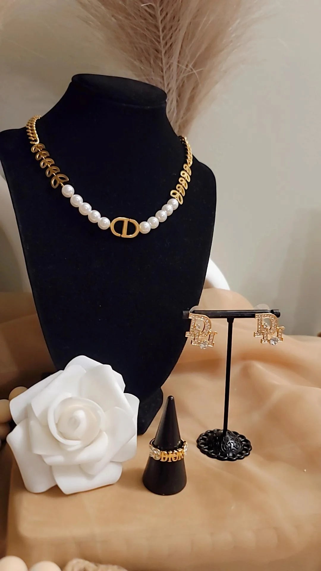 Diana necklace set