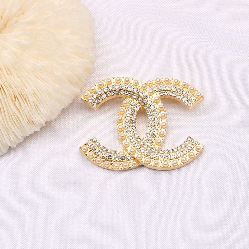 Tomoe Brooch