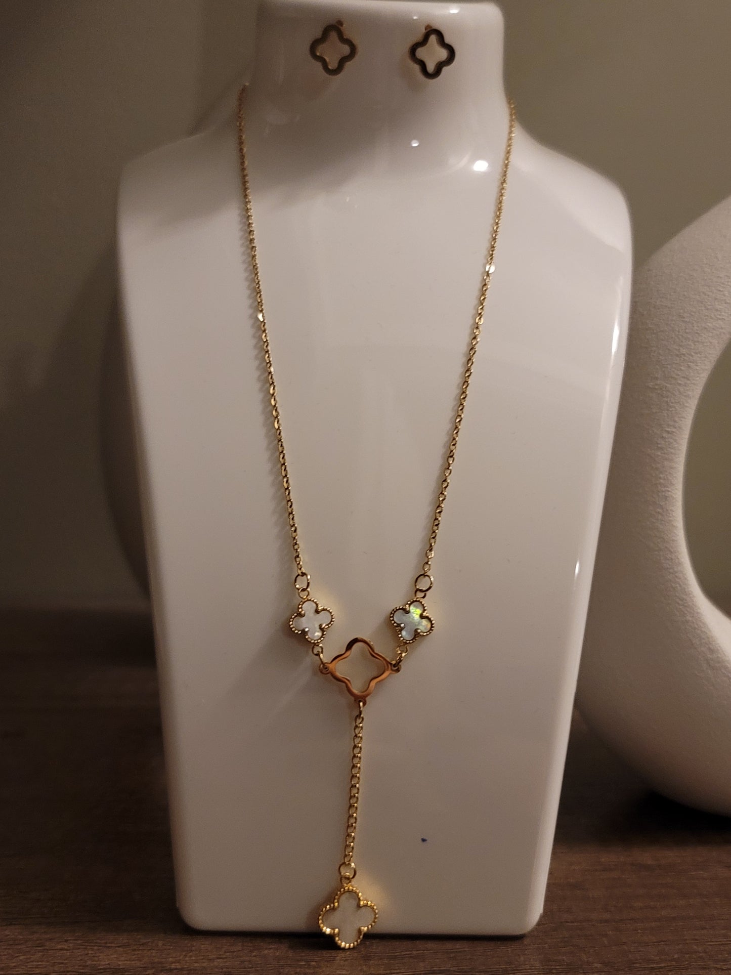 Necklace set