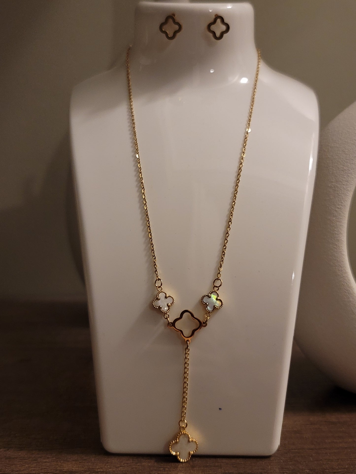 Necklace set