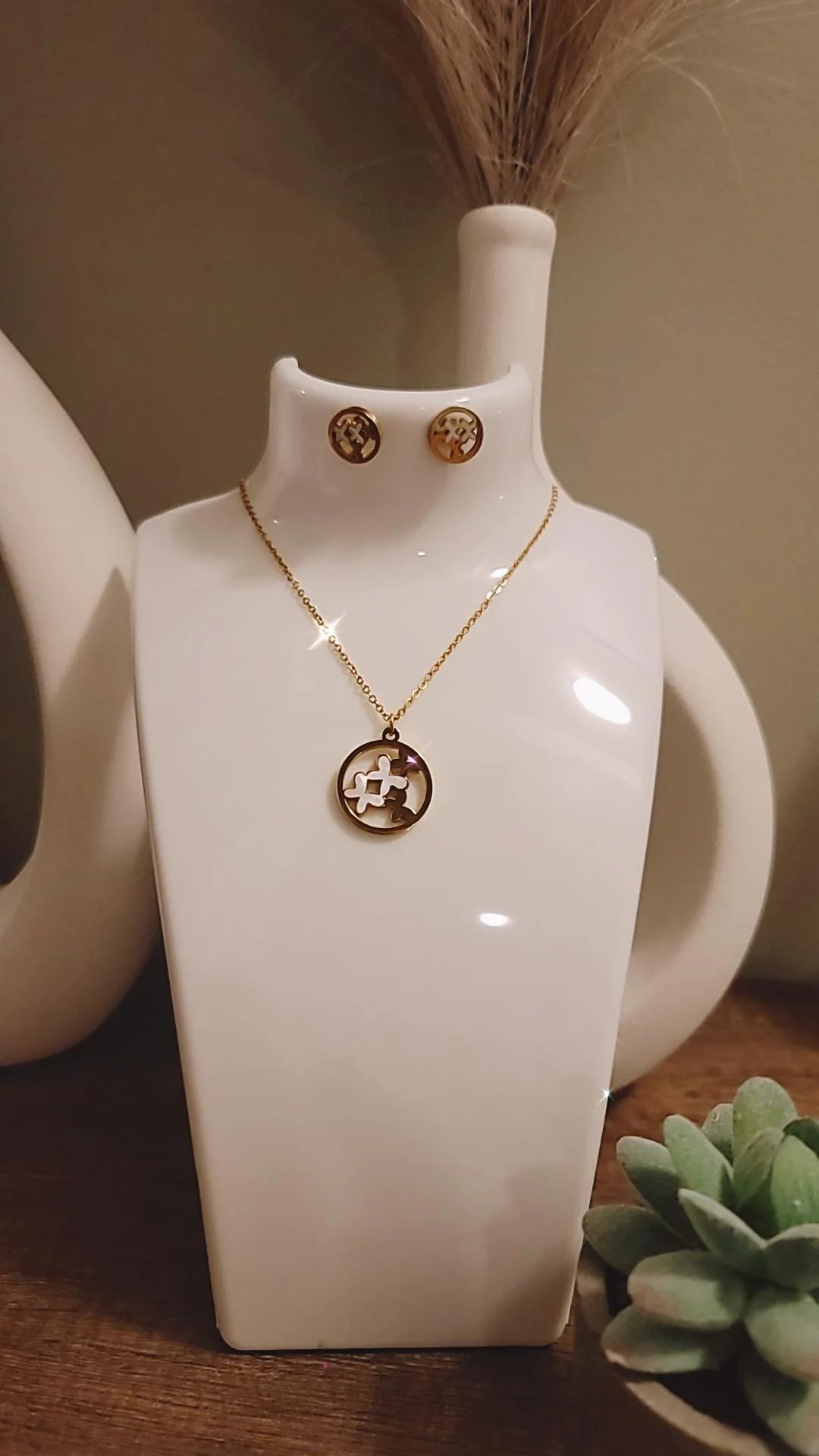 Necklace set