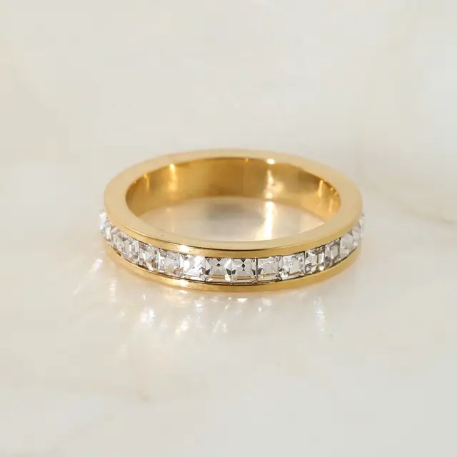 Sabrina ring Gold