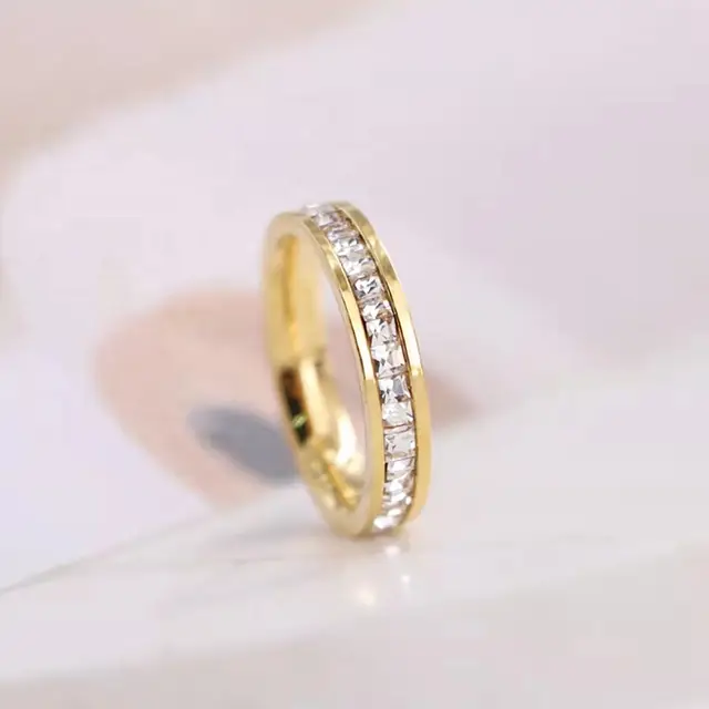 Sabrina ring Gold