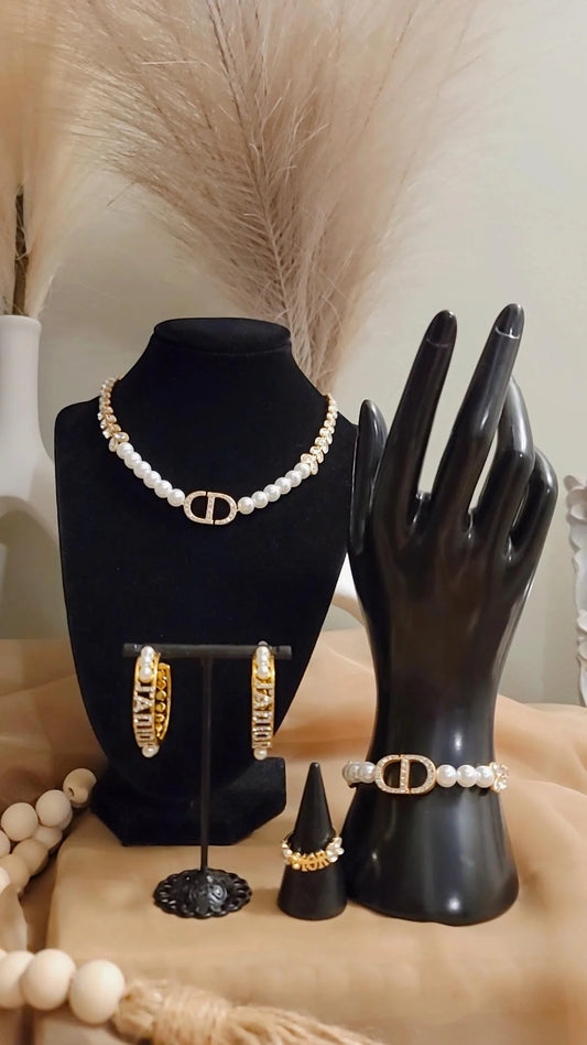 Cristina necklace set