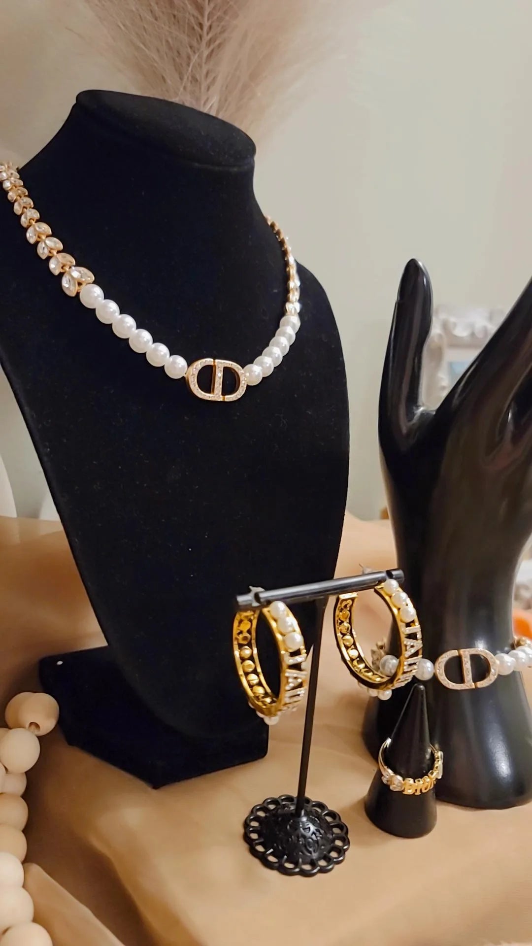 Cristina necklace set