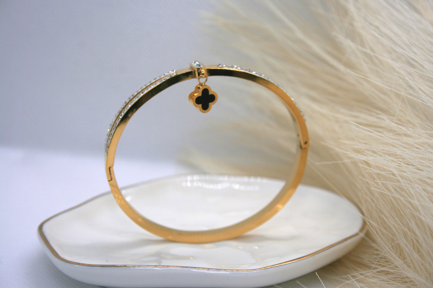 Girla bangle