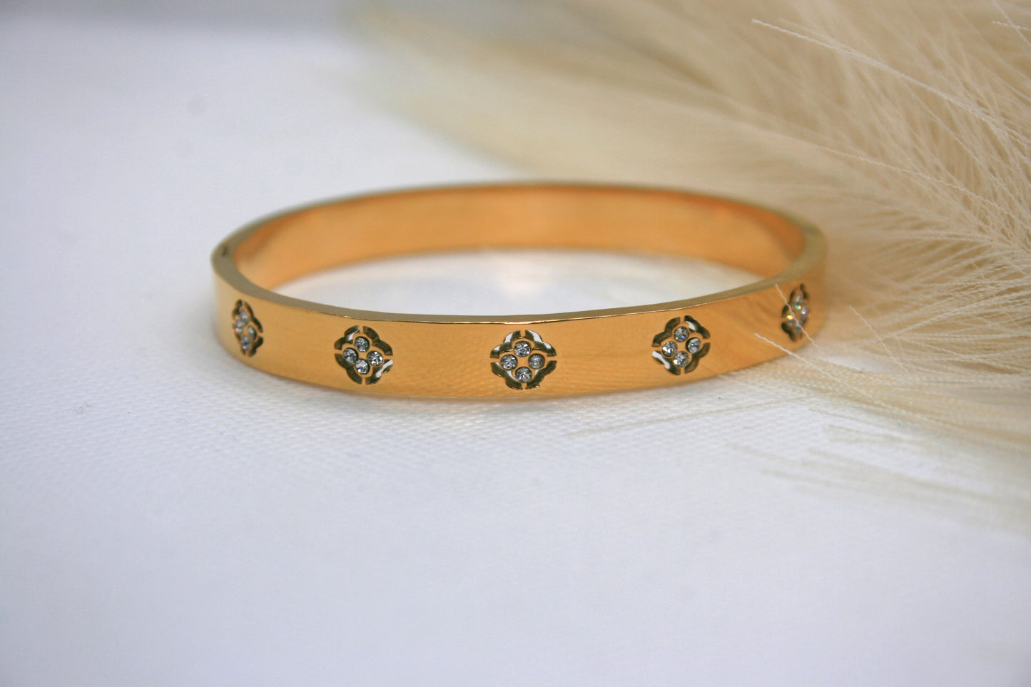 Tula bangle