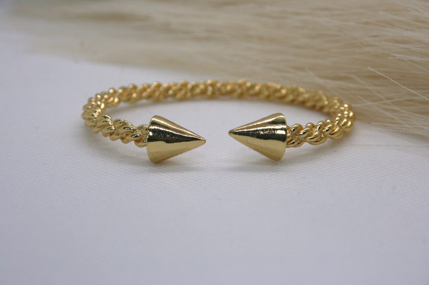 CLAVOS BANGLES