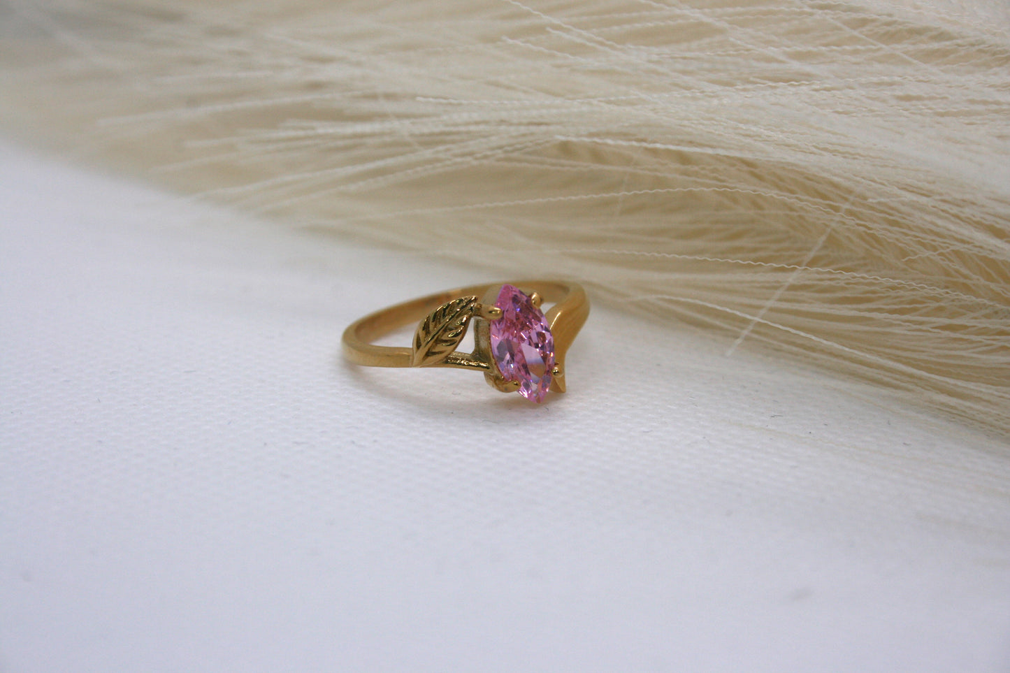 Ring ligh pink