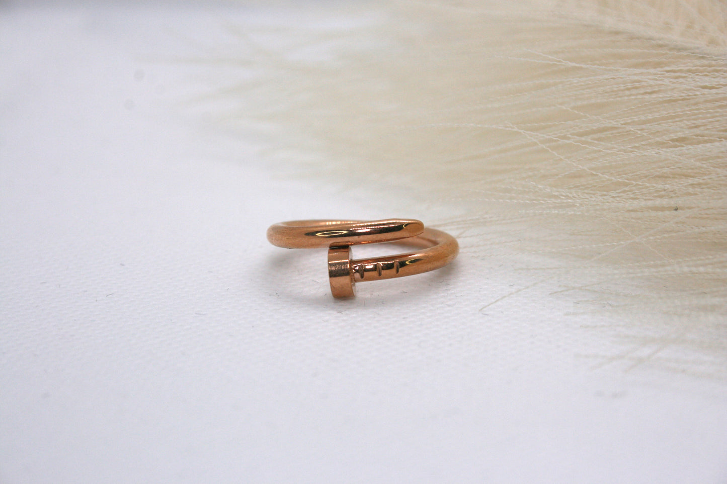 Ring clavo rose gold