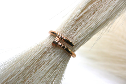 Ring clavo rose gold