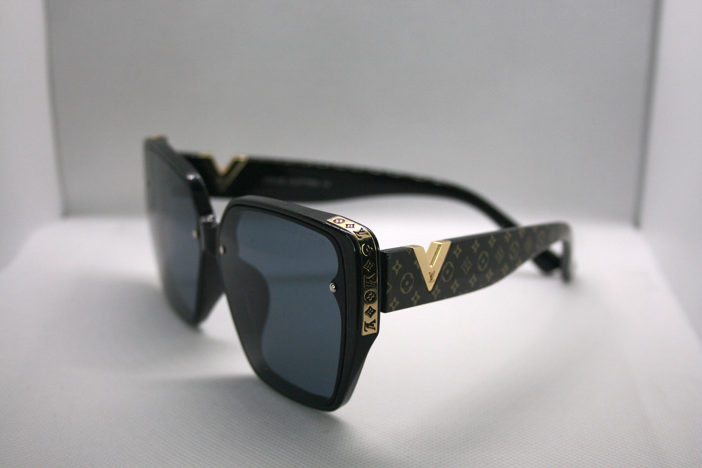 Sunglasses SLV Black Design