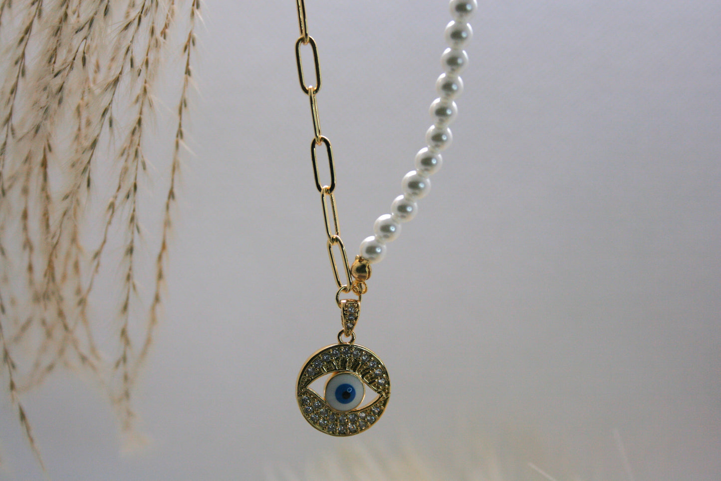 Perlita evil eyes Necklace