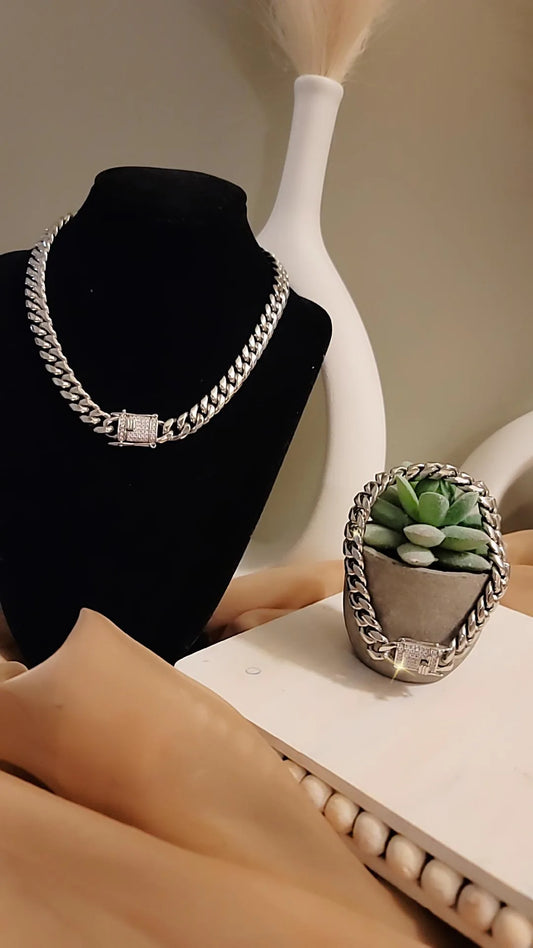 Unisex necklace and bracelet