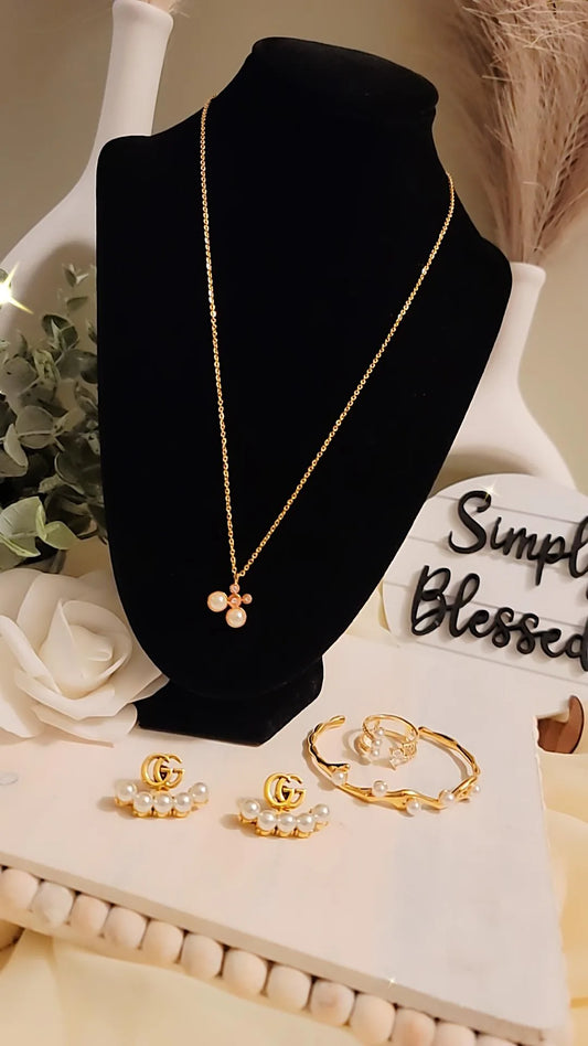 Necklace set