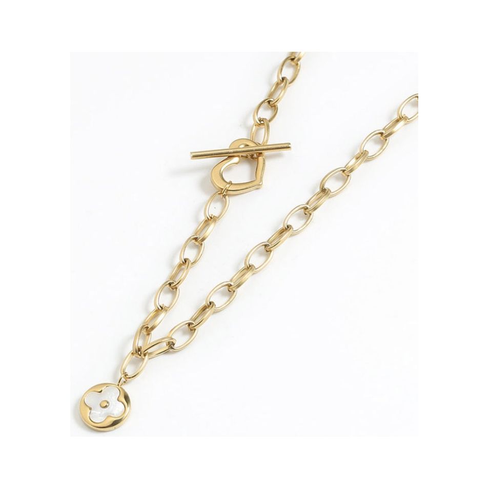 Necklace and bracelet set